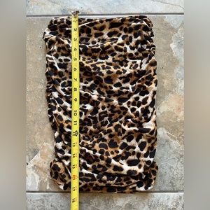 NWOT Cheetah print skirt with scrunch back XS